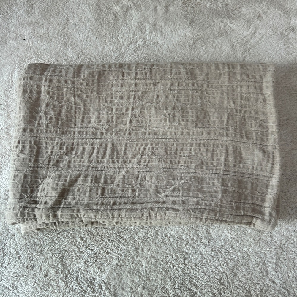 Beddy's Bed Ease Textured Pillow‎ Sham Quilted Standard Size Neutral Taupe EUC